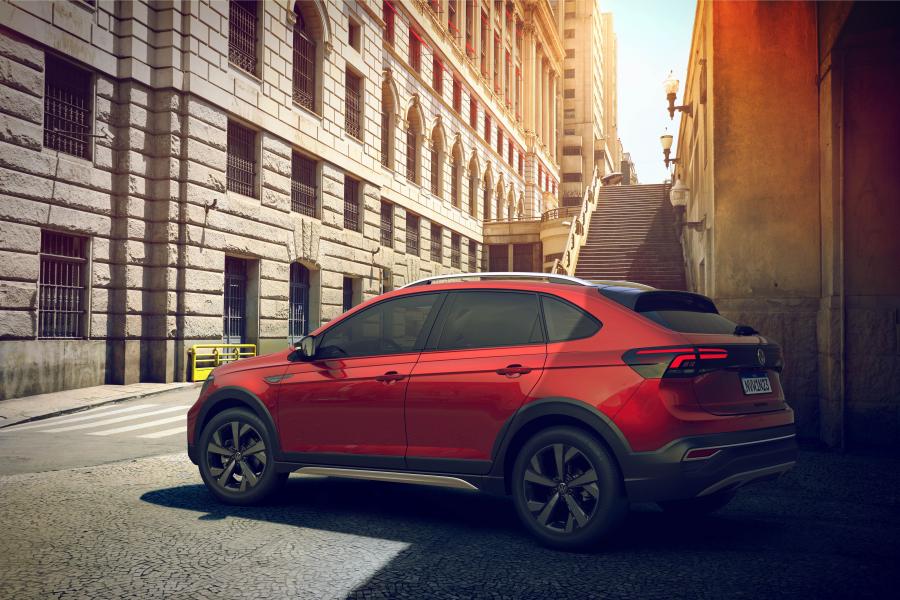  Volkswagen Nivus Highline 200 TSI Launching Edition 2020 года  (LA) (фото 14 из 40)